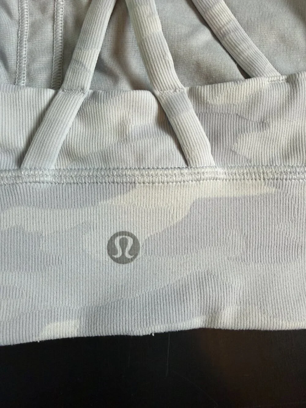 Lululemon Energy Long Line sports bra in a white camo print Size 6